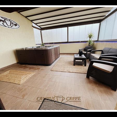 Campus Caffe Mansion Ξενοδοχείο Μπουζάου Δωμάτιο φωτογραφία